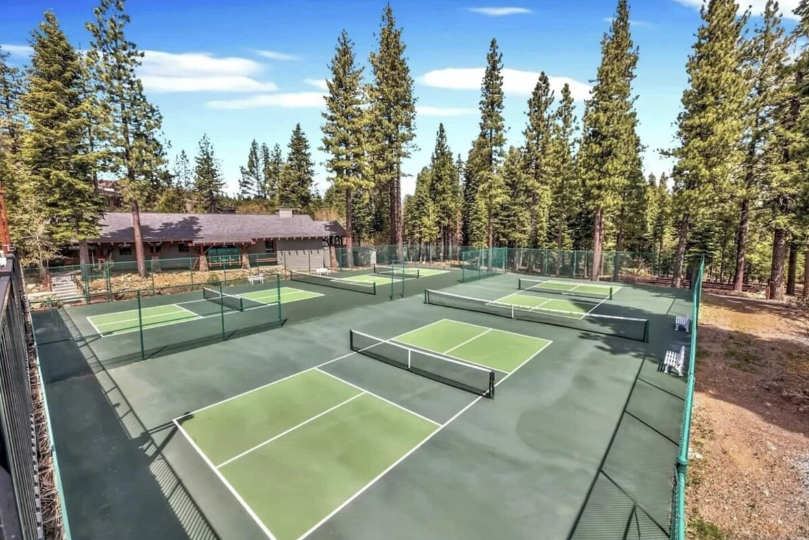 Pickleball & Tennis Courts